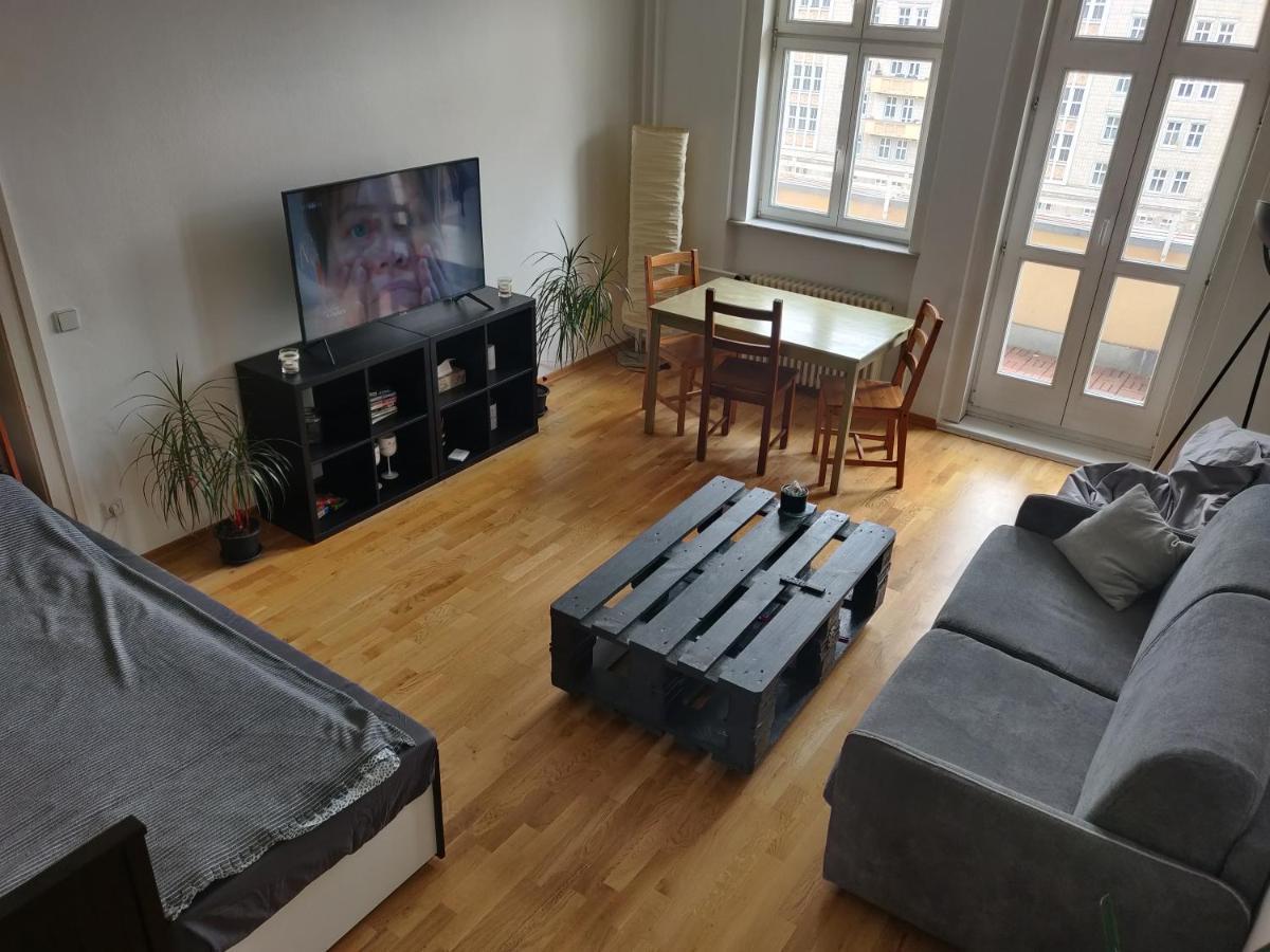 Appartement Zwei Charmante Mit Wohnbereich In Zentraler Berliner *
